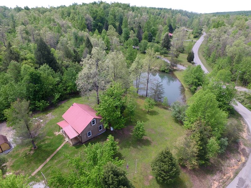 Home & Pond : Monterey : Putnam County : Tennessee