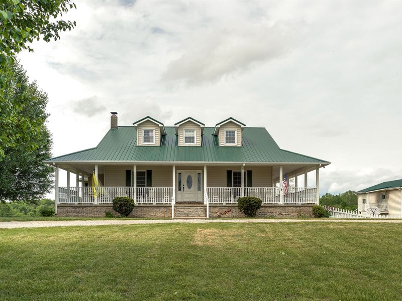 Tennessee Farm in Lewis County : Hohenwald : Lewis County : Tennessee