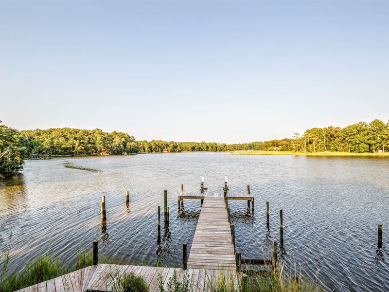 Waterfront Home Auction Farnham : Farnham : Richmond County : Virginia