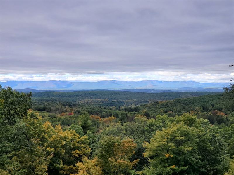 Catskills Mountain Escape : Hillsdale : Columbia County : New York