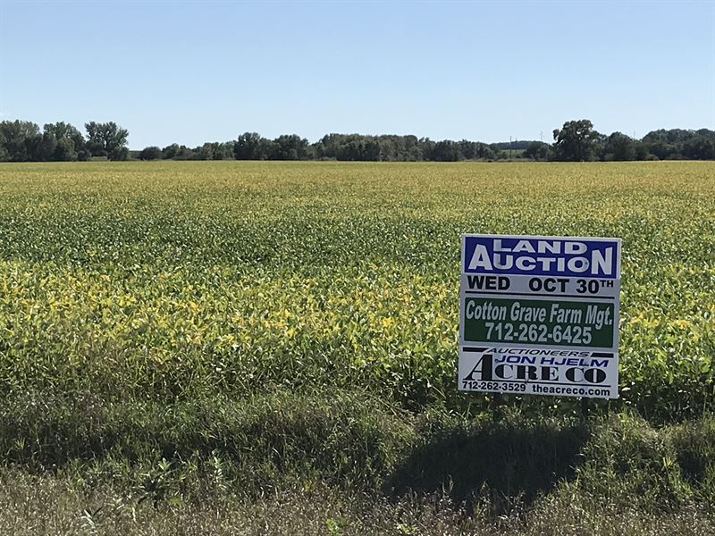 Cropland and Rustic River Pasture : Spencer : Clay County : Iowa