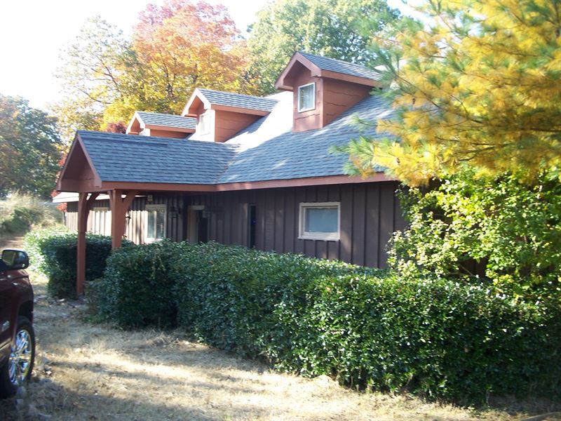 Auction, South Grand Lake Oklahoma : Eucha : Delaware County : Oklahoma
