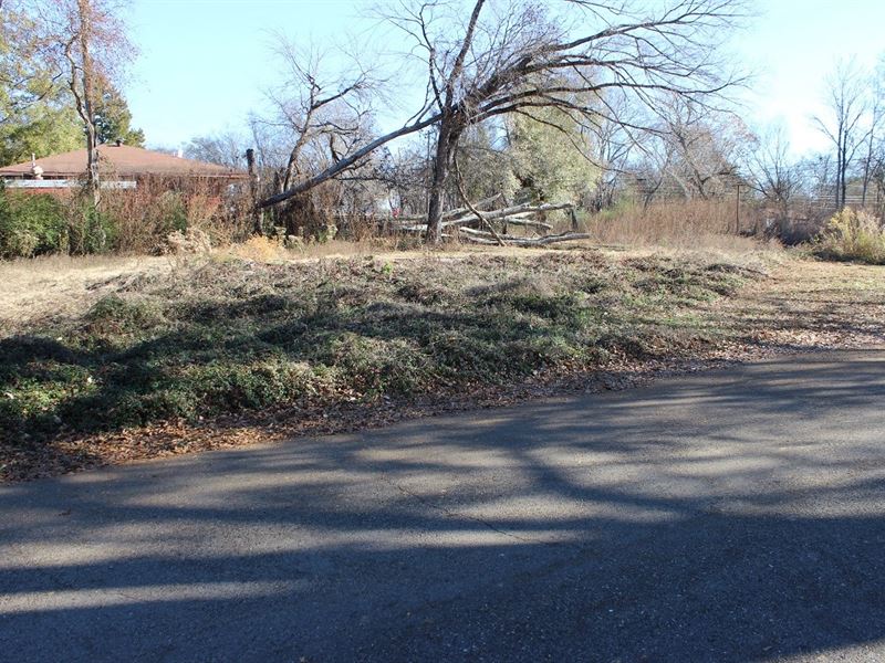 Gladewater TX Lot Absolute Auction : Gladewater : Gregg County : Texas