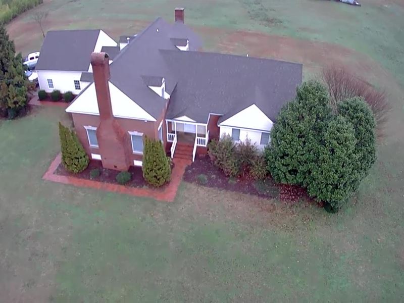 Large Home & Barn on 10 Acres : Barnesville : Lamar County : Georgia