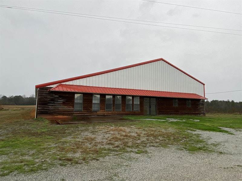 Office, Warehouse, Barns and Land : Barnesville : Lamar County : Georgia