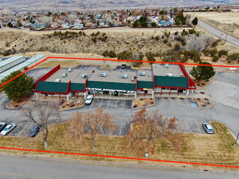 Income-Producing Commercial Complex : Battlement Mesa : Garfield County : Colorado