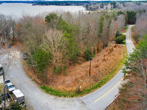 Auction, Catawba County Lake View : Sherrills Ford : Catawba County : North Carolina