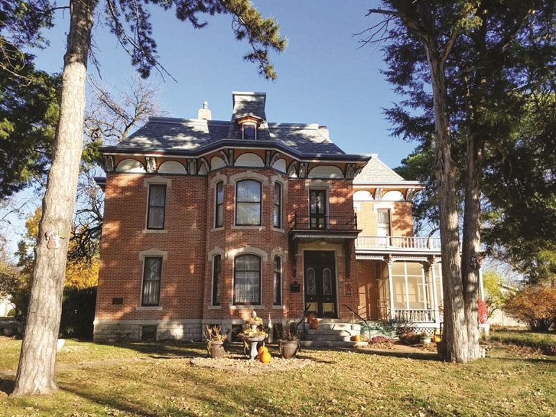 Historic Victorian B&B : Lindsborg : McPherson County : Kansas