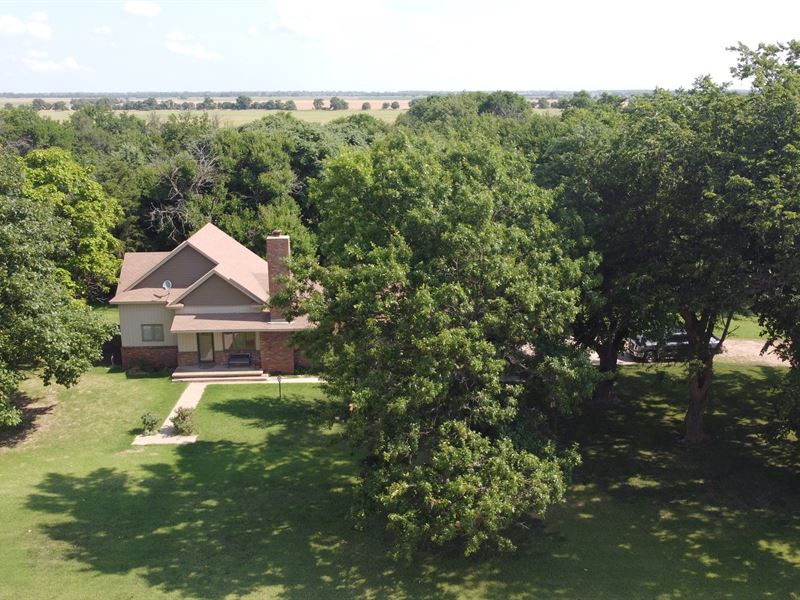Graber Country Home : Burrton : Harvey County : Kansas