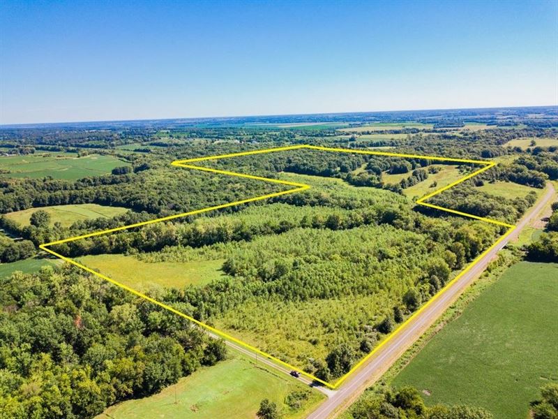 UC Realtree Hunting Property Home : New Cambria : Chariton County : Missouri