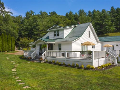 Remodeled Farmhouse on 30+/- Acres : Meadows Of Dan : Floyd County : Virginia