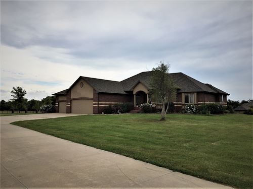 5 Bed 4 Ba 3 Car Garage Pool/Pool : Goddard : Sedgwick County : Kansas