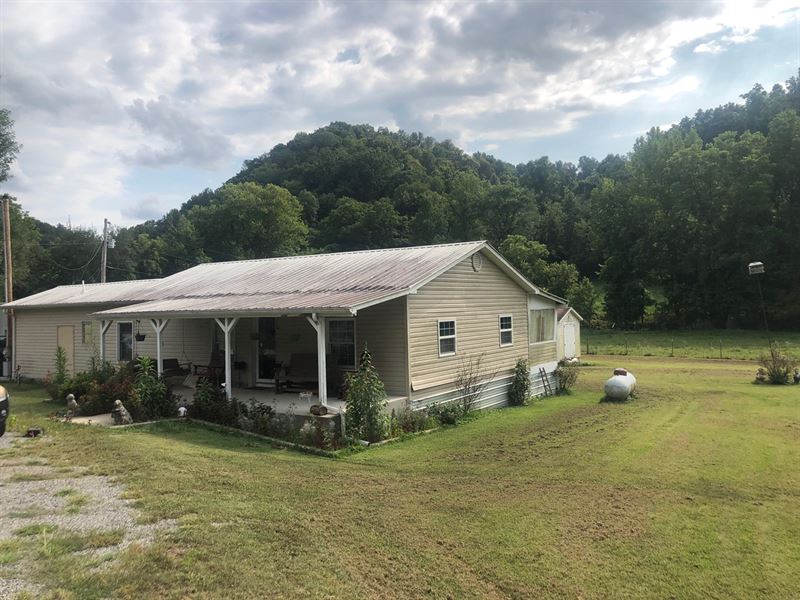 Absolute Auction October 3, 2020 : Burkesville : Cumberland County : Kentucky