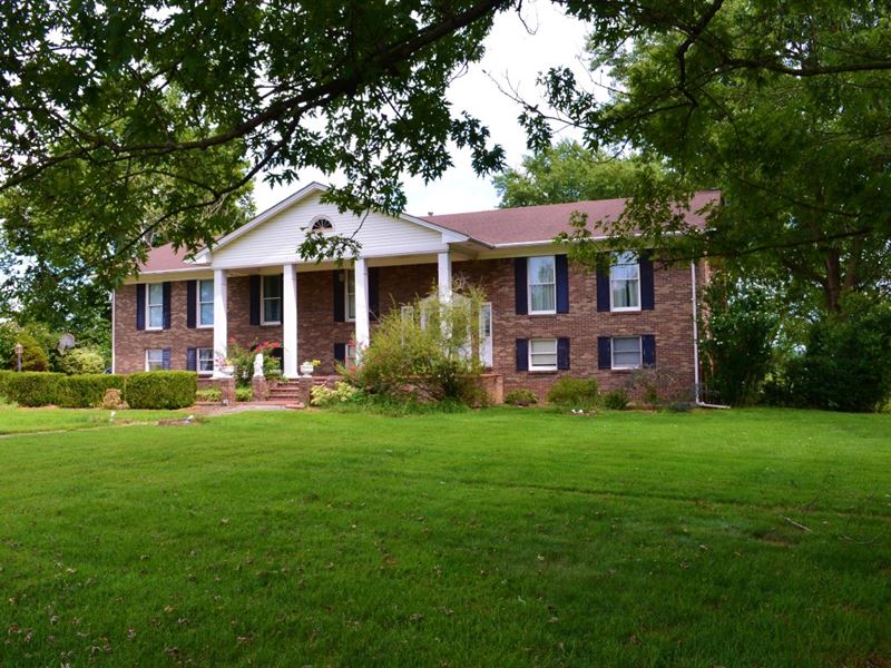 Country Estate Home on 2+ Acres : Bardstown : Nelson County : Kentucky
