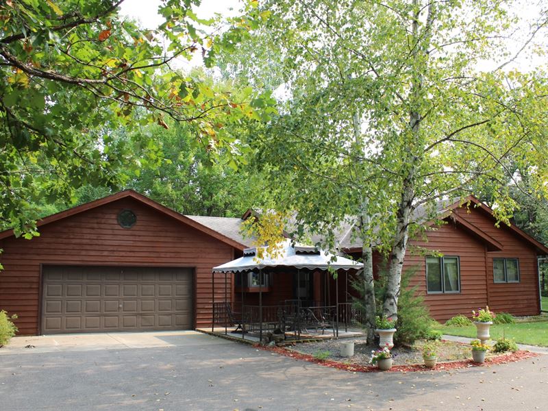 20.61 Acre Clear Lake Hobby Farm : Clear Lake : Sherburne County : Minnesota