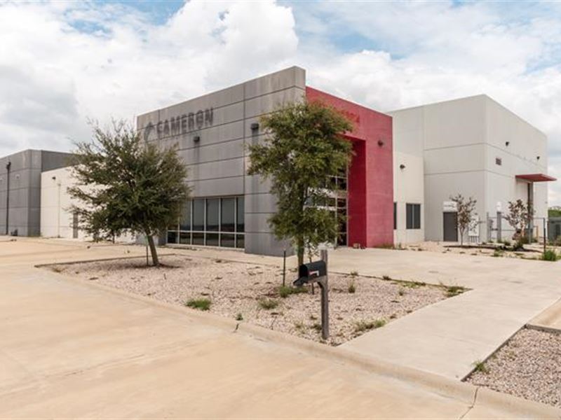 10.25 Ac in Kenedy, TX : Kenedy : Karnes County : Texas