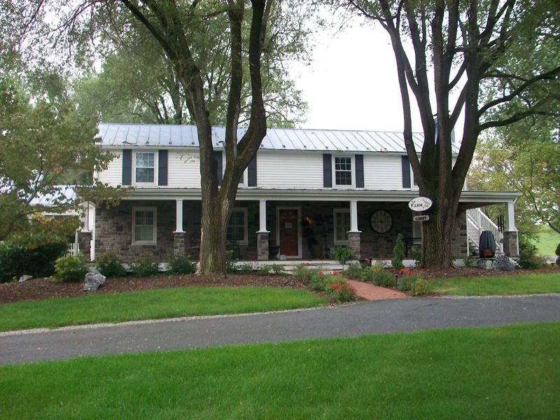 Absolute Trustee Auction : Staunton : Staunton City County : Virginia