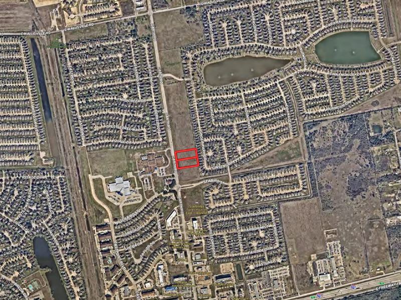 High Traffic Development Land : Baytown : Chambers County : Texas