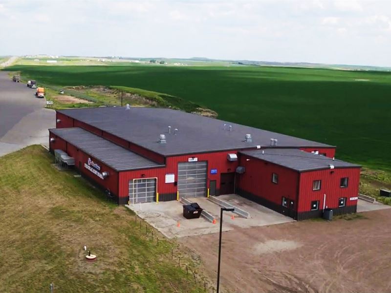 2.82 AC with 22,000 SF Industrial : Alexander : McKenzie County : North Dakota