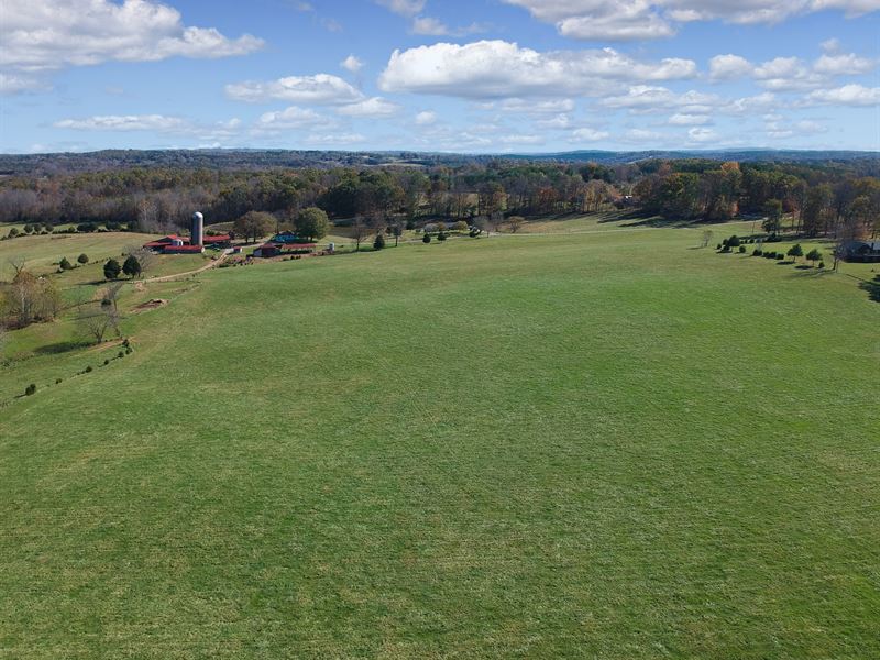 Beautiful Farm on The Sandy River : Danville : Pittsylvania County : Virginia