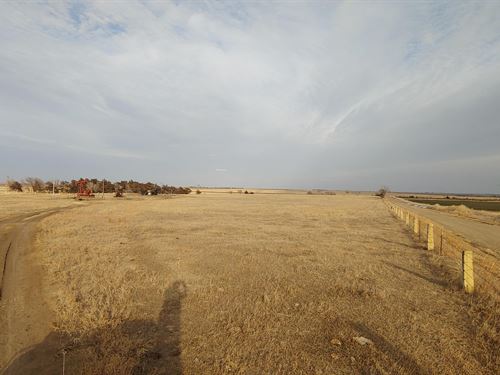 Hwy 281 Cultivation & Oil : Russell : Kansas