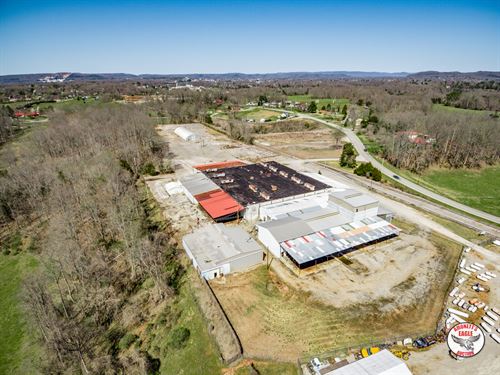 Large Commercial Bldg / Warehouse : Sparta : White County : Tennessee