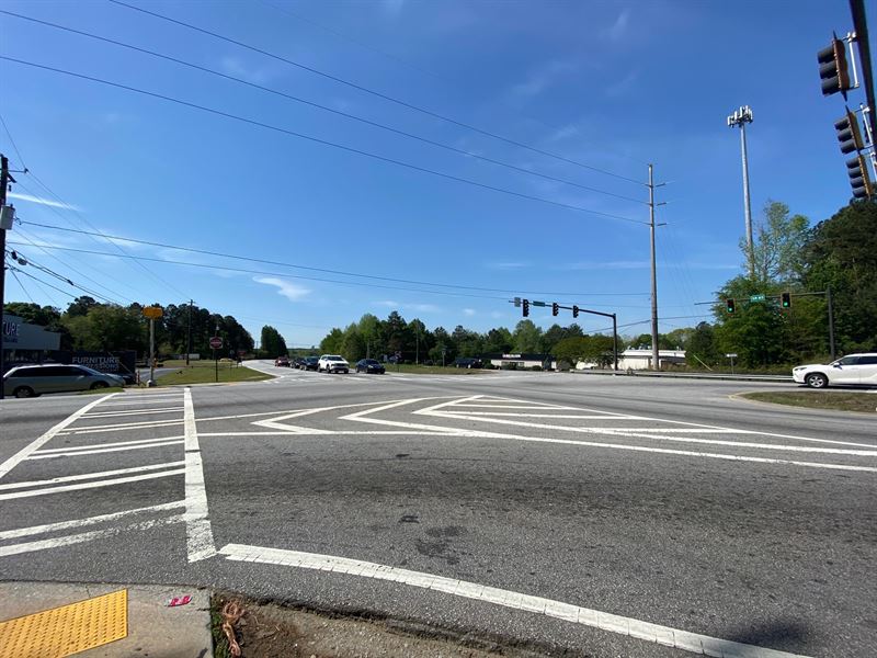 13 Commercial Properties, 7 States : Fayetteville : Fayette County : Georgia