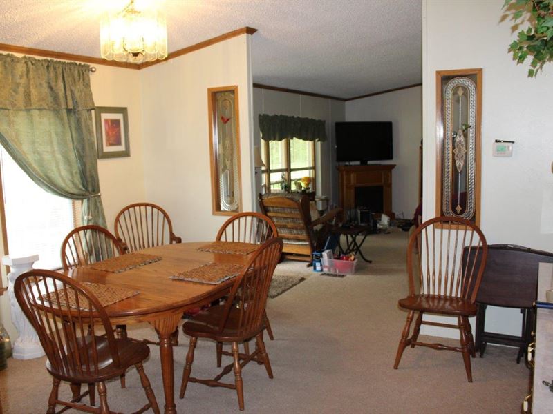 Timed Online Only Re Auction : Larwill : Whitley County : Indiana