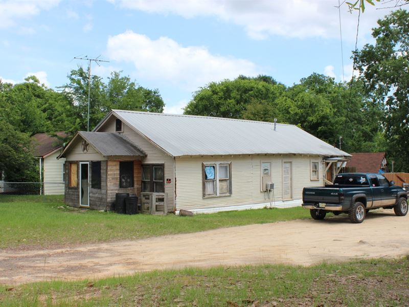 Multi-Property Texas Auction : Gladewater : Gregg County : Texas