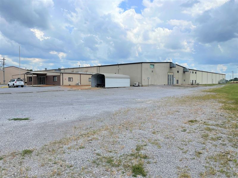 86,500 +/- SF Industrial Facility : Cadiz : Trigg County : Kentucky