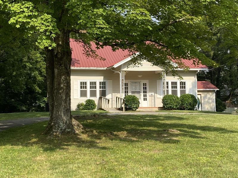 Home & Extra Lot : Cookeville : Putnam County : Tennessee