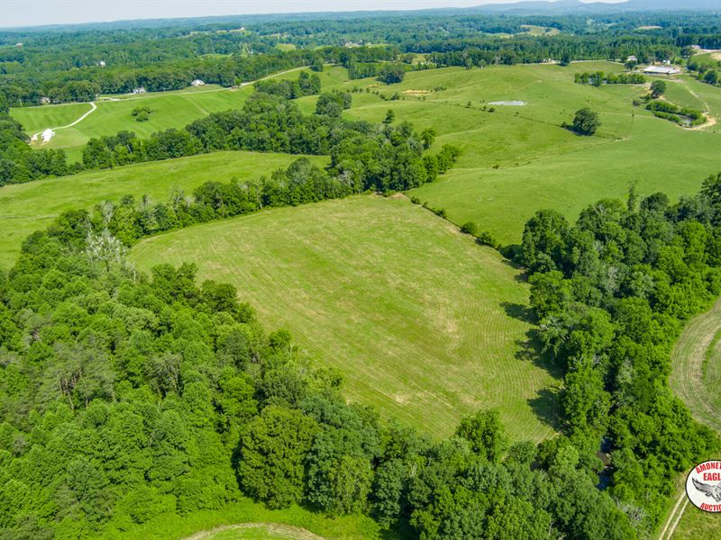 Prime 205.45 Acre Farm & Barn : Livingston : Overton County : Tennessee