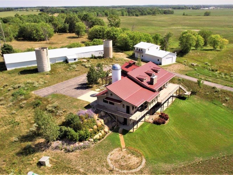 Luxury Country Home Auction in MN : Dent : Otter Tail County : Minnesota