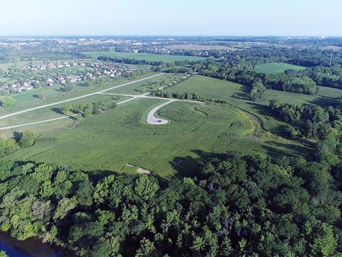 102+/- Acres Offered In 10 Tracts : Belvidere : Boone County : Illinois