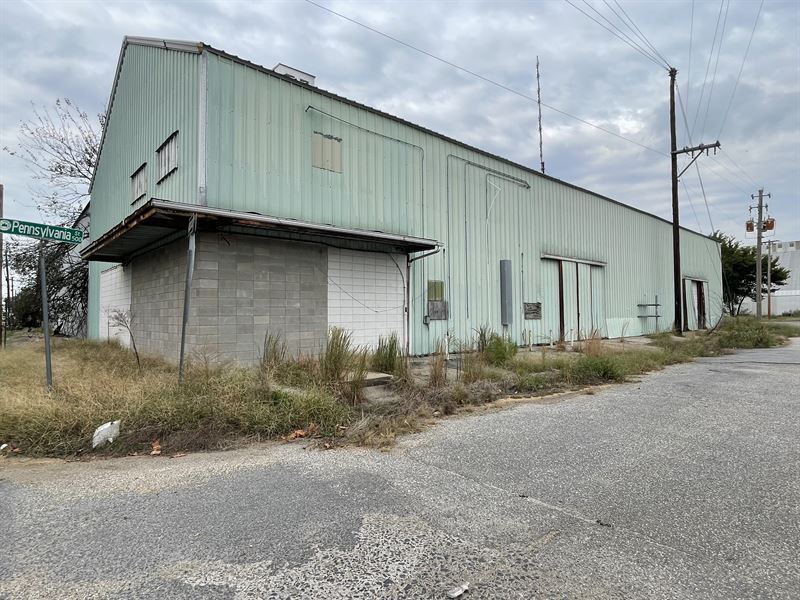 Industrial Property with Rail Spur : Pine Bluff : Jefferson County : Arkansas