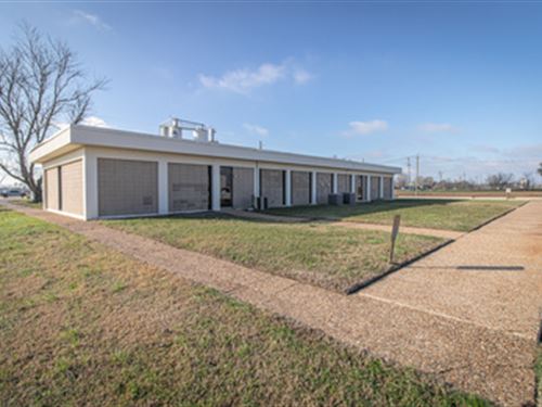 Commercial Property in Monroe, LA : Monroe : Rapides Parish : Louisiana