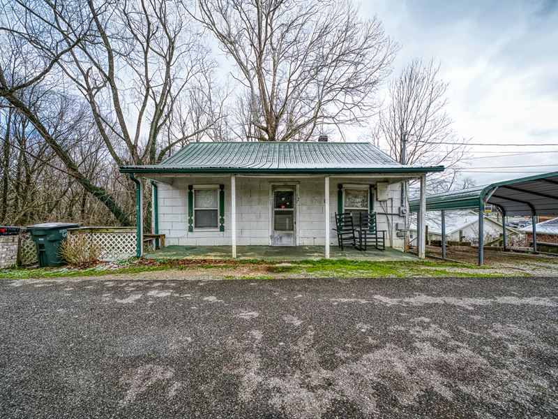 Home & Lot : Sparta : White County : Tennessee