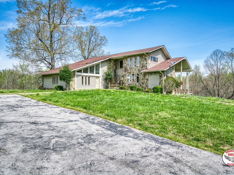 110+/- Acres with Improvements : Sparta : White County : Tennessee
