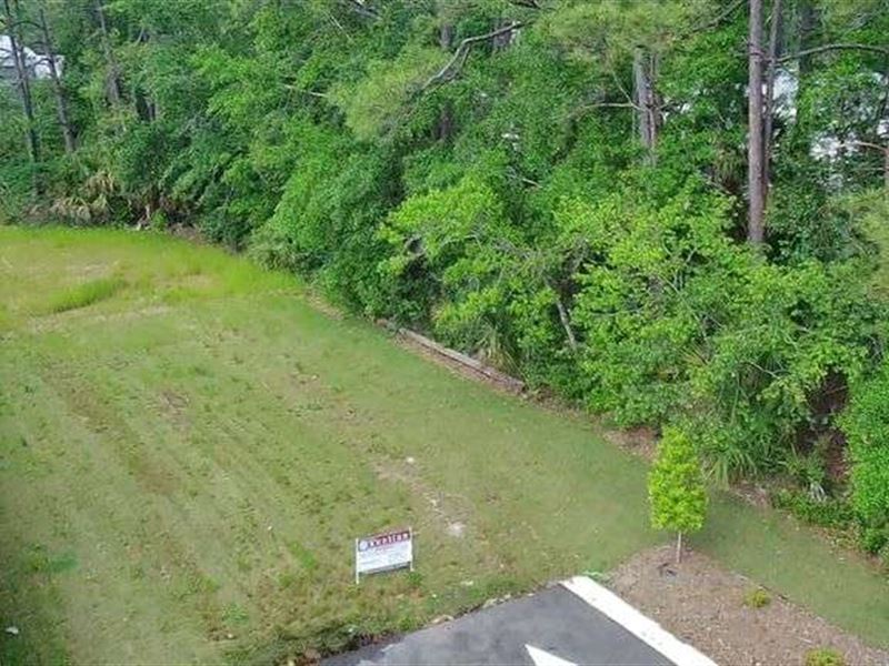 Single Family Residence with Land : Tallahassee : Leon County : Florida