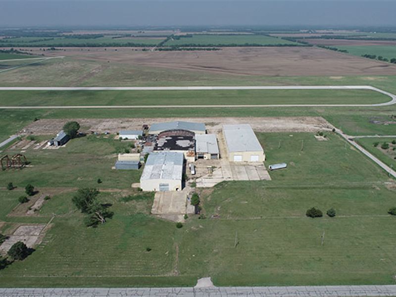 28 Ac in Winfield, KS : Winfield : Cowley County : Kansas
