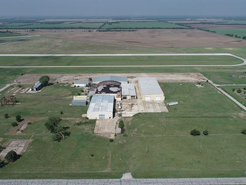 28 Ac in Winfield, KS : Winfield : Cowley County : Kansas