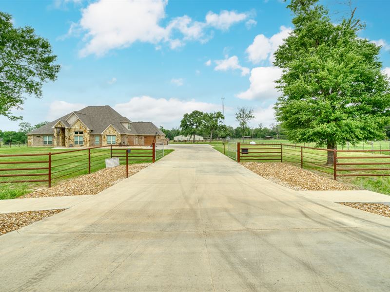 Gorgeous 2.25 AC in Brazos County : Bryan : Brazos County : Texas