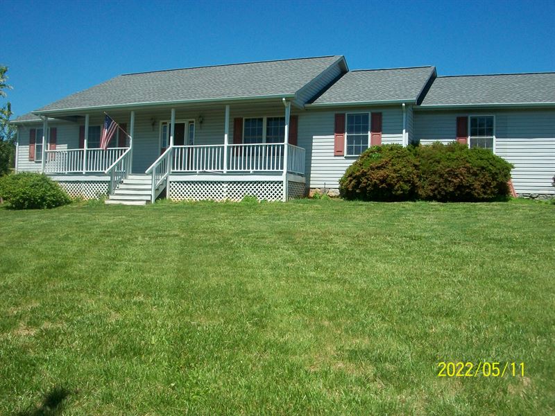 Real Estate and Personal Property : Moneta : Bedford County : Virginia