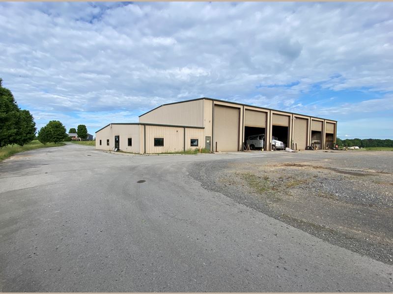Commercial Building & 2 Homes : Loudon : Loudon County : Tennessee