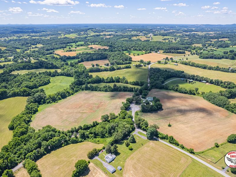 17.52+/- Acres : Pall Mall : Pickett County : Tennessee