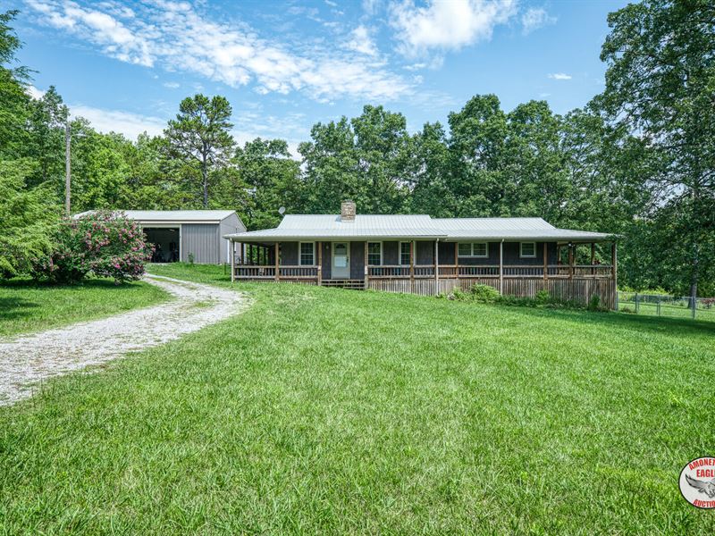 Home & 13+/- Acres : Jamestown : Fentress County : Tennessee
