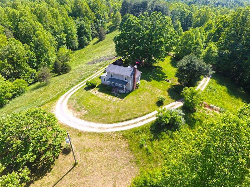 Beautiful Family Owned Farm : Thaxton : Bedford County : Virginia