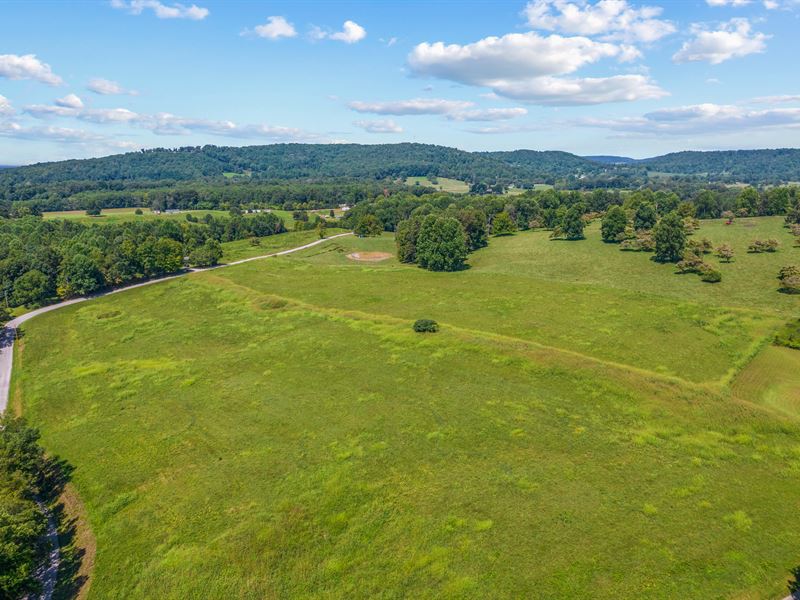 97+/- Acres in Tracts : Livingston : Overton County : Tennessee