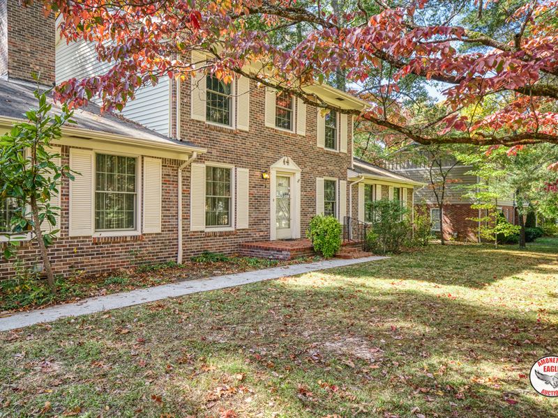 Brick Home & Lot : Cookeville : Putnam County : Tennessee