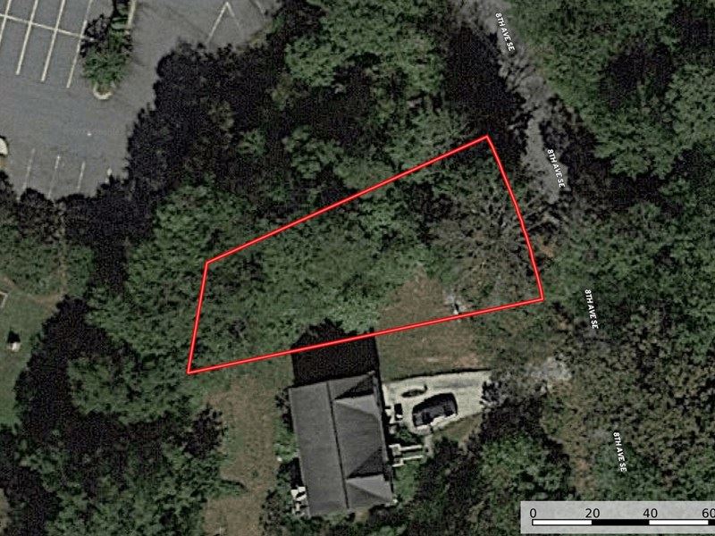 Lot for Sale in Hickory, NC : Hickory : Catawba County : North Carolina